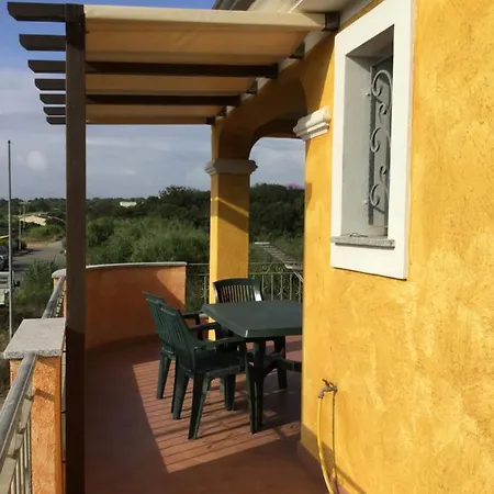 Nyaraló Yellow House